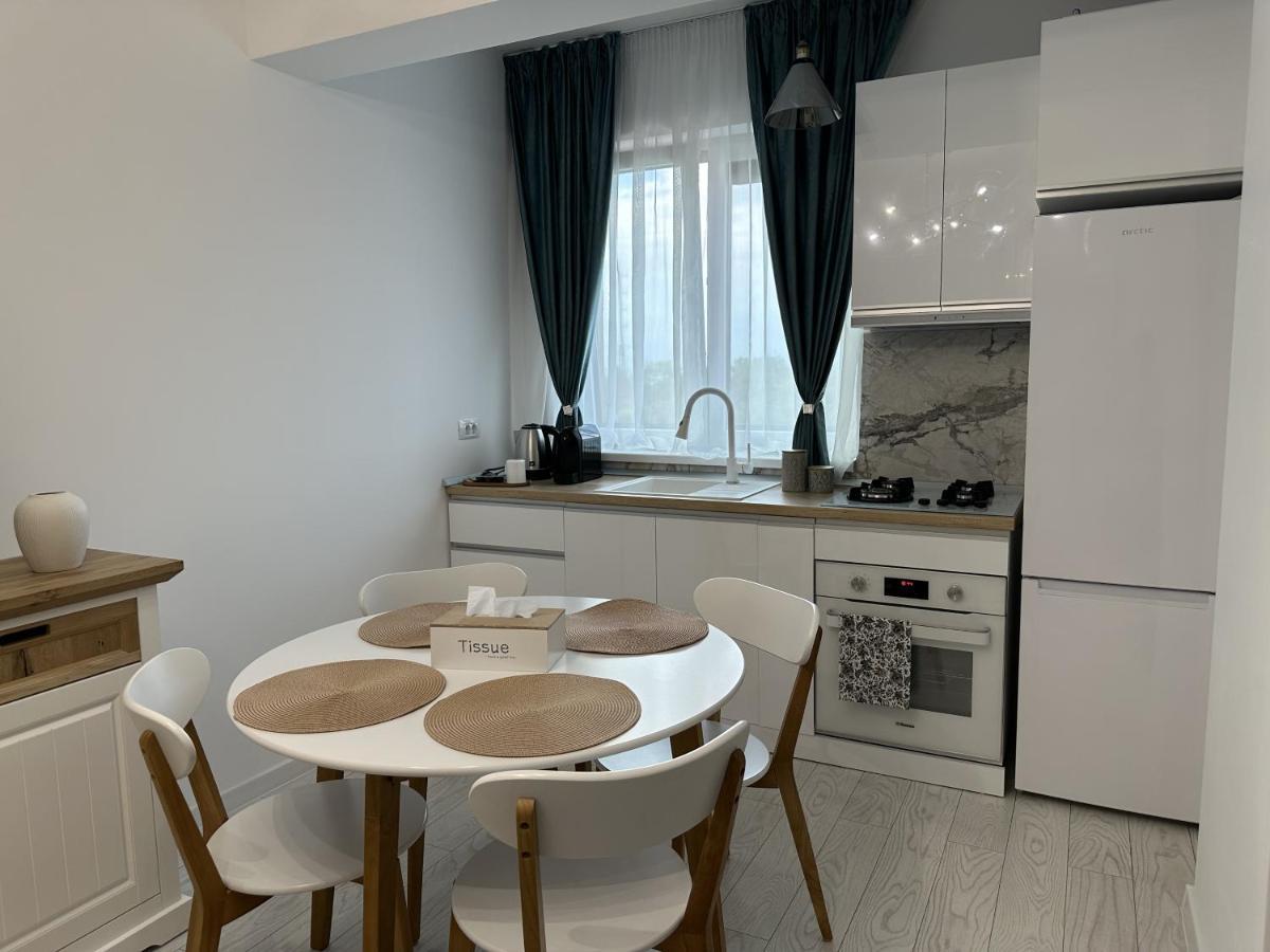 Apartament In Suceava, Zamca Apartment Exterior photo